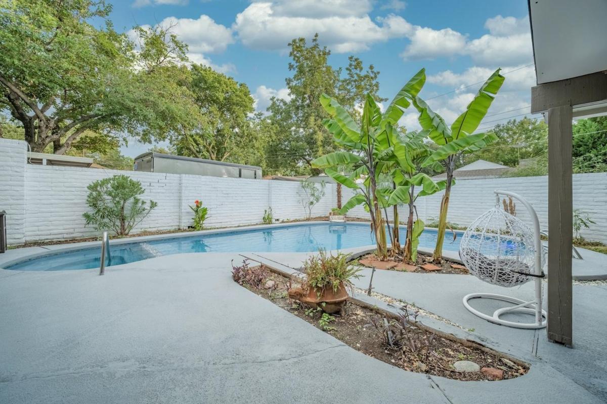 Casa de férias Stunning 5br 2ba With Private Pool And Cinema *