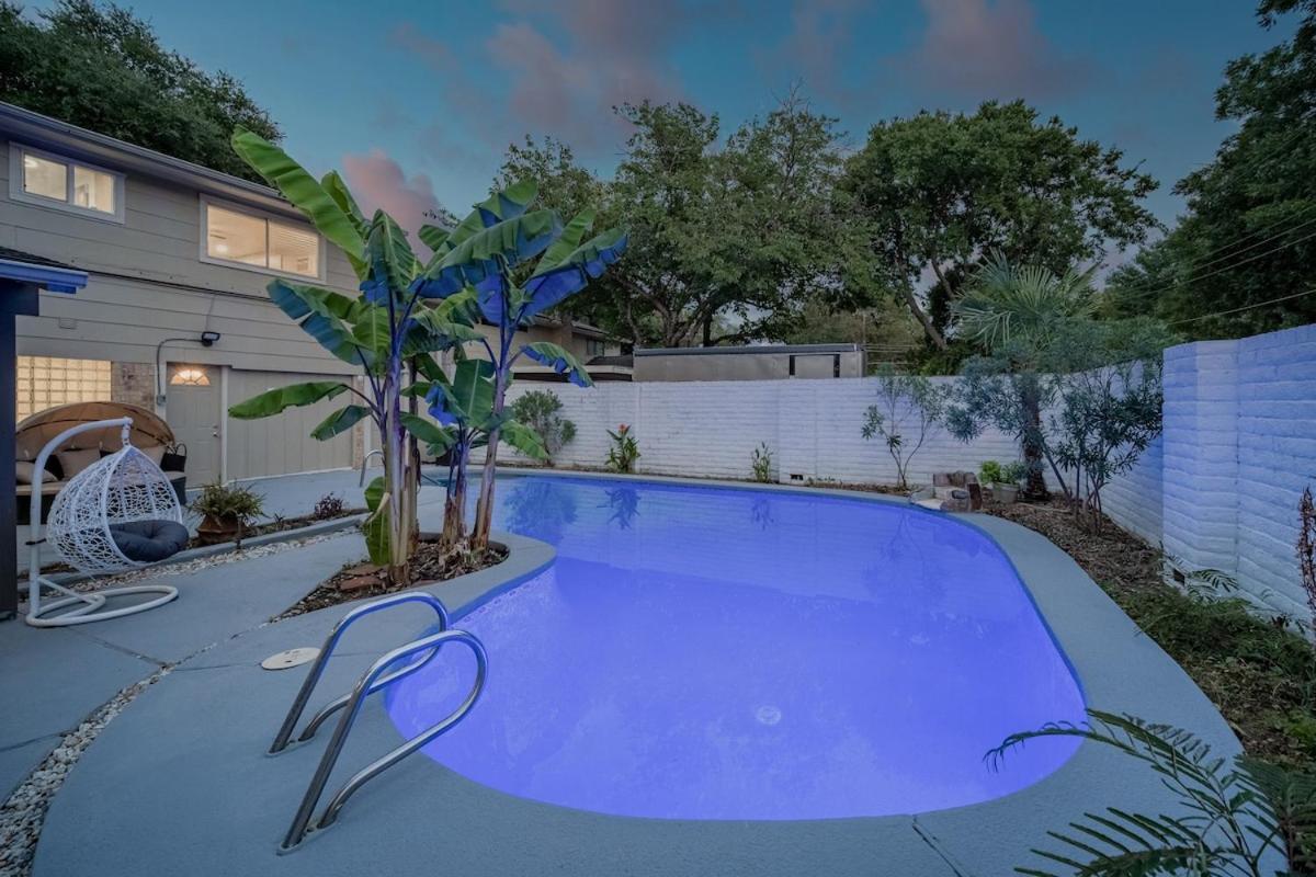 Casa de férias Stunning 5br 2ba With Private Pool And Cinema *