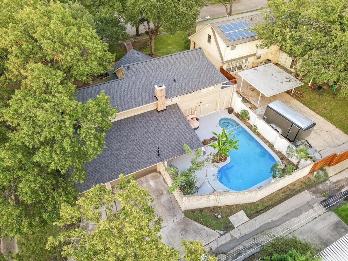 Stunning 5br 2ba With Private Pool And Cinema Casa de férias Dallas